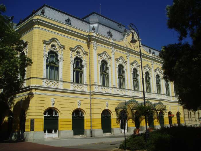 Hódmezővásárhely, Kossuth tér 03. 1.kép.jpg Hódmezővásárhely, Kossuth tér 03. 1.kép.jpg