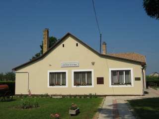 Kálmánháza, Kossuth u. 53. 1.kép.jpg Kálmánháza, Kossuth u. 53. 1.kép.jpg