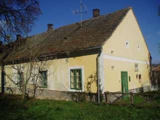 Keszthely, Szendrei telep: Szendrey Júlia szülőháza 1.kép.jpg Keszthely, Szendrei telep: Szendrey Júlia szülőháza 1.kép.jpg