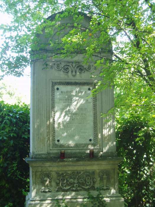 Szeged, Fonógyári út: Belvárosi temető. Klauzál Gábor.jpg Szeged, Fonógyári út: Belvárosi temető. Klauzál Gábor.jpg